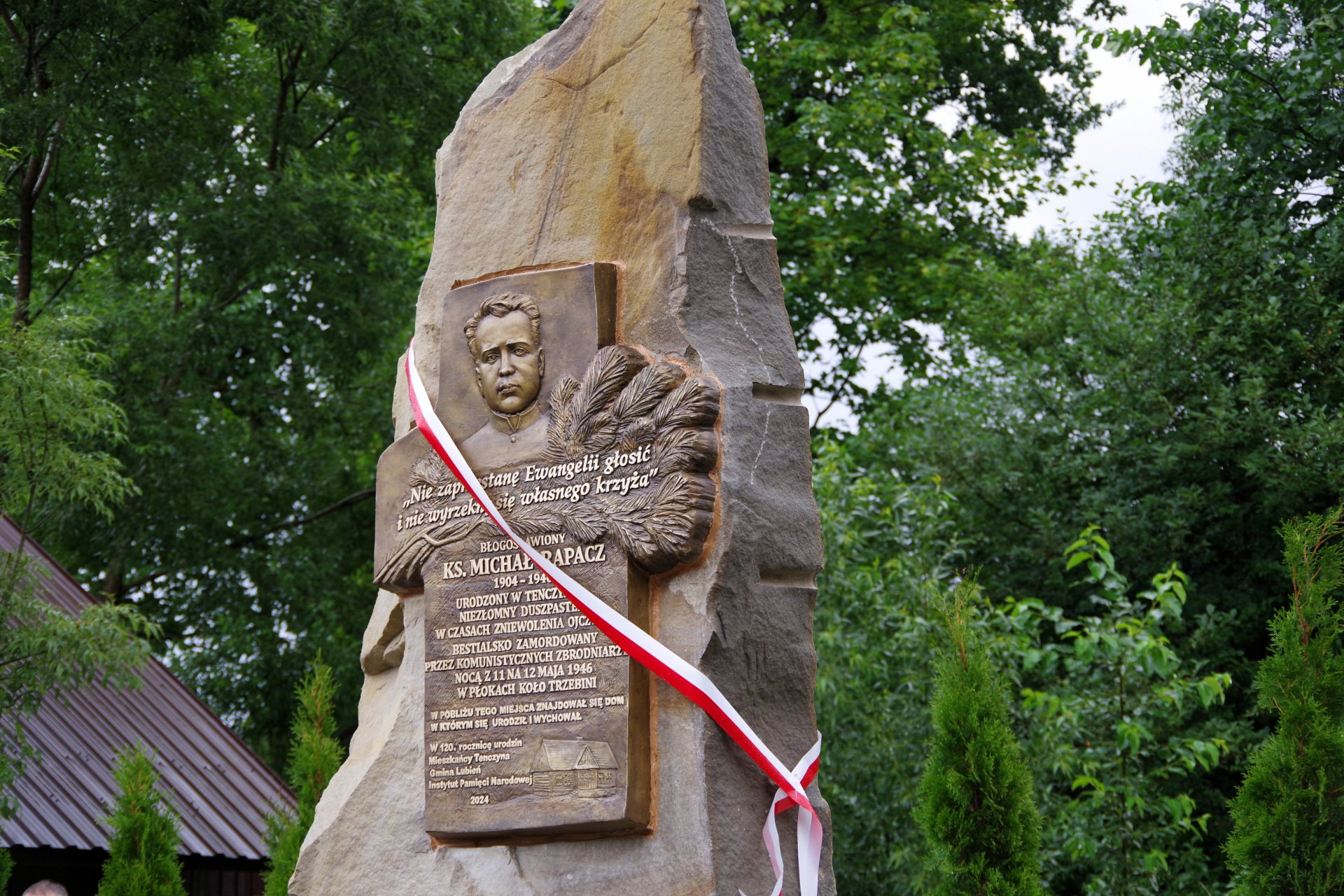 Upamiętnienie ks. Rapacza